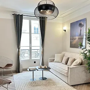  Апартаменты Charming With Eiffel Tower View